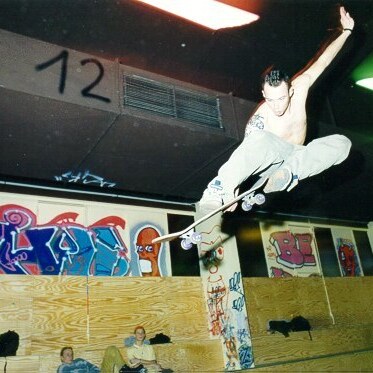 Skatehalle Bonn
Kühlem
Nosebone fast gut :-)