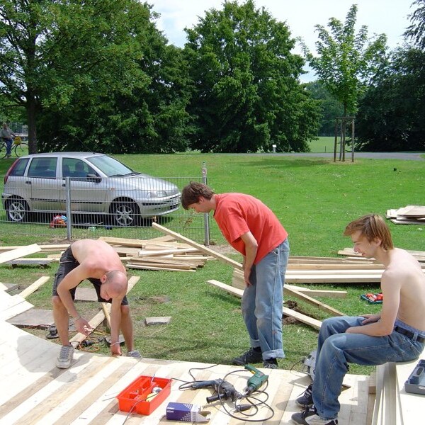 Silvio, André und Siems
Bau der Minirampe in der Rheinaue
