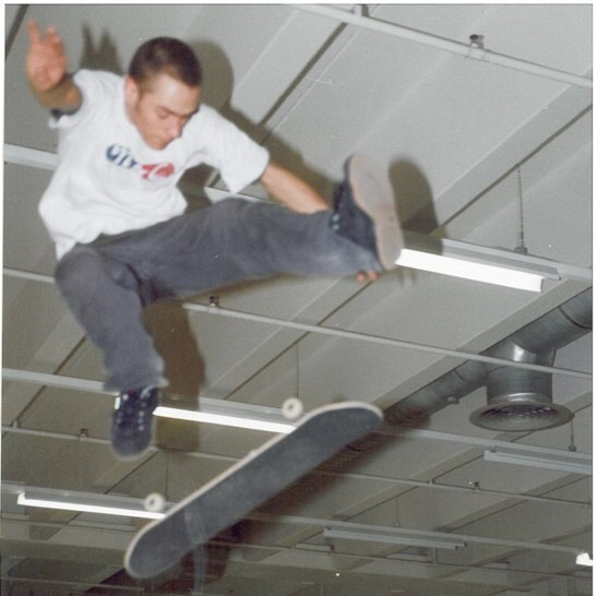 Timo

Kickflip

Halle Hennef